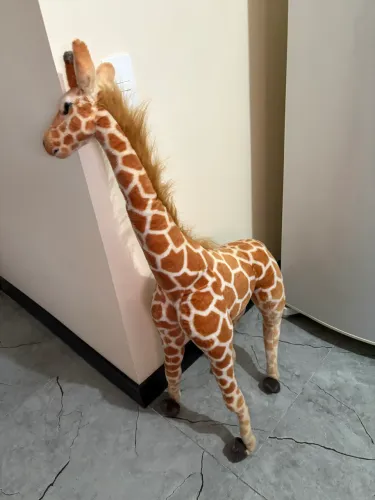 Girafa Realista Pelúcia Grande 120cm Para Decoração