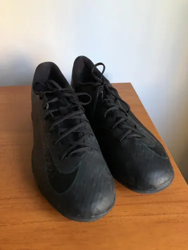 Chuteira Nike Zoom Mercurial (Academy-Futsal)