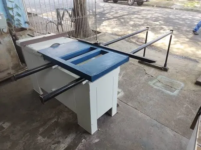 Esquadrejadeira e coladeira de borda verry