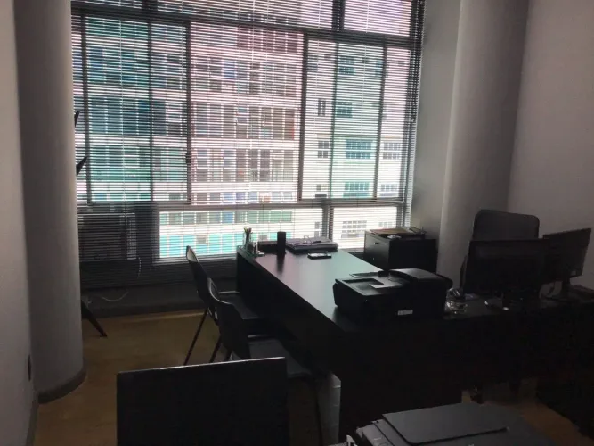 Ótima sala no Centro, ao lado da Praça Sete, coração de Belo Horizonte