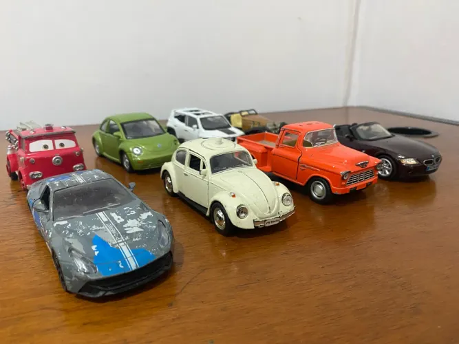 Lote carrinhos miniaturas escala 1/32 