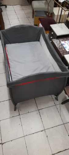 Berço portátil , usado, marca INFANTI