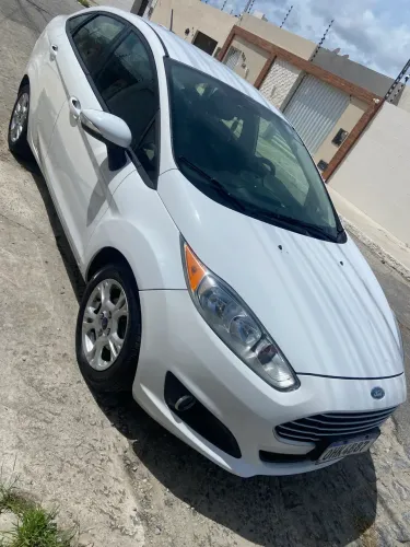 Ford Fiesta Sedan SE 1.6 16V Flex 4P 2014