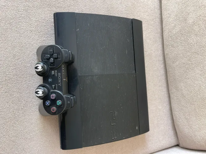 PS3 Slim Desbloqueado