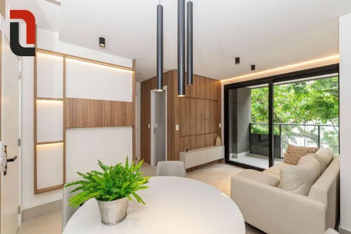 Plural Apto 60m² 2 quartos, sacada gourmet e 1 vaga no Água Verde