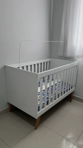 Berço Americano vira mini cama
