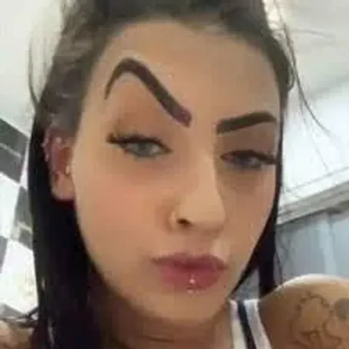 Anúncio da Clarissa reservado - Boneca bratz