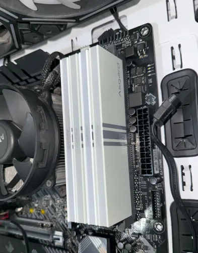 Memória ram DDR4 Asgard Valkiria Argb 4x8gb 3200mhz - EXCELENTES