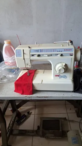 Máquina de costura