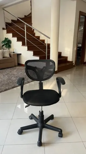 Cadeira de Escritorio Preta
