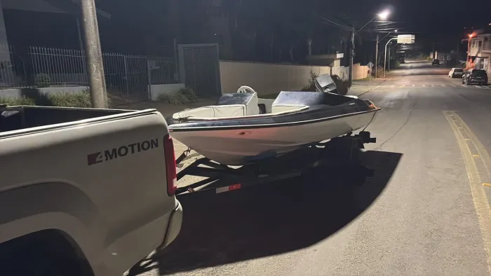 Lancha Motor Boat