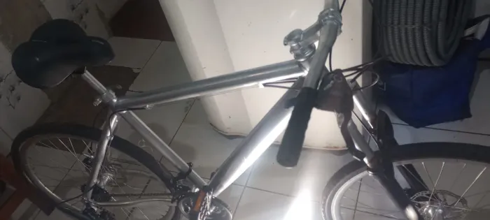BIKE ALUMÍNIO COR METÁLICA 