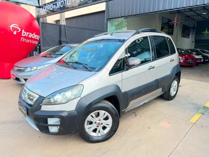 Fiat Idea Adv./ Adv.lock.dualogic 1.8 Flex 5P 2013