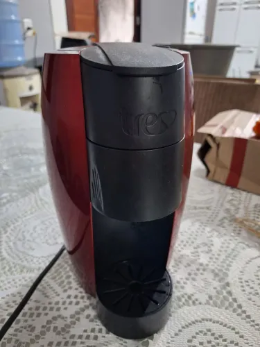 CAFETEIRA TRÊS CORAÇÕES 