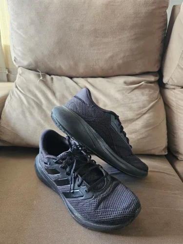 Tênis Adidas Original, tam 39