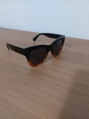 Oculos de sol feminino Vans