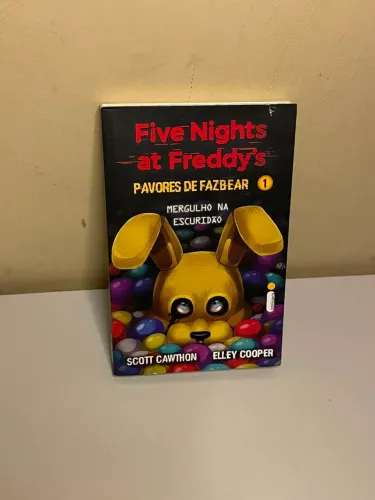 Five Nights At Freddy's - Livro Into The Pitch (Pavores da Fazbear) Livro