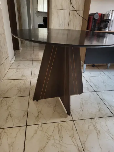 Mesa sem cadeira 