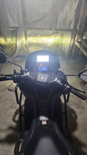 Nmax quitada ja com 657km 