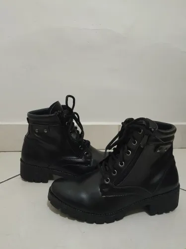 Bota Coturno
