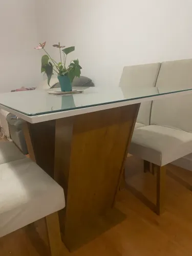 Mesa 4 cadeiras 