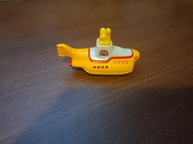Hot Wheels The Beatles Yellow Submarine