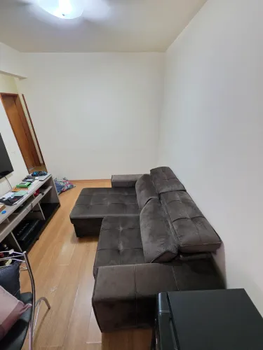 Vendo Sofá retrátil marrom escuro (3 meses de uso sem defeitos)