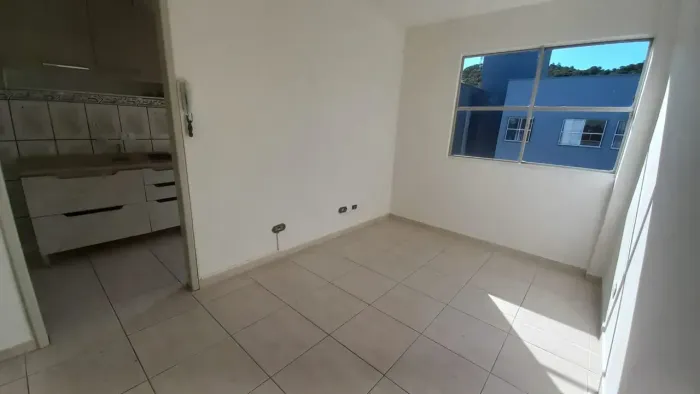 Imóvel para aluguel tem 49 metros quadrados com 2 quartos em Coqueiros - Florianópolis - S