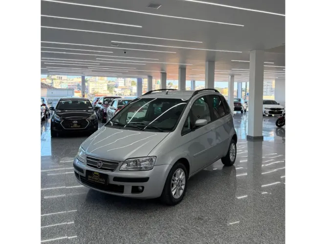 Fiat Idea ELX 1.8 MPI Flex 8V 5P 2010