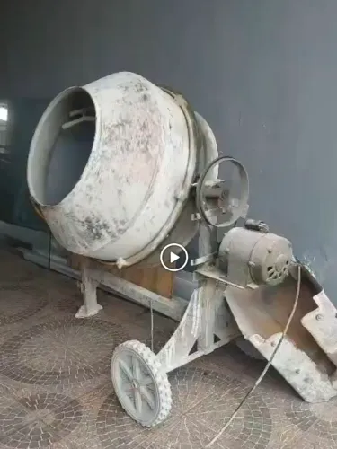 Vendo betoneira usada