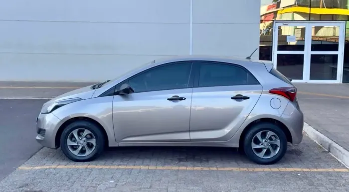 Hyundai HB20 Unique 1.0 Flex 12V Mec. 2019
