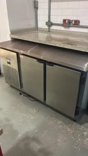 Balcão Refrigerado Inox Kofisa 1,5 m 2 portas