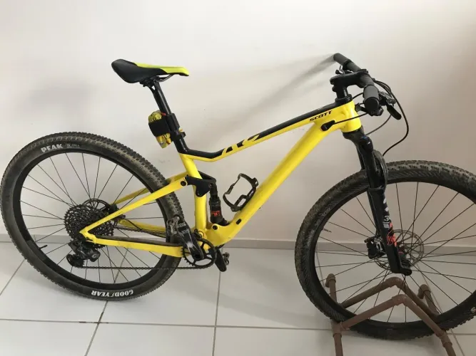 Scott Spark RC Carbon Full Suspension | SRAM Eagle 12v | Fox Factory | Aro 29