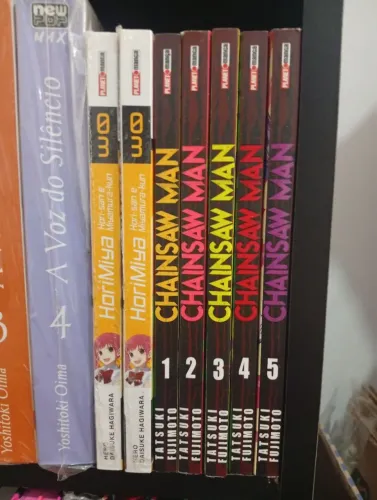 Mangás Chaisaw Man e Horimiya 
