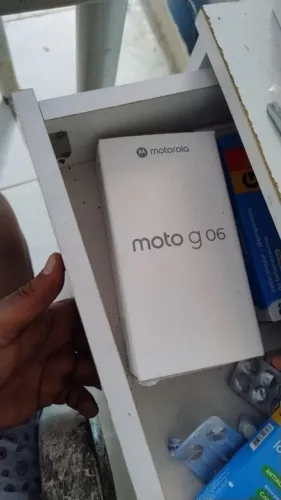Vende-se celular zero novo na caixa 