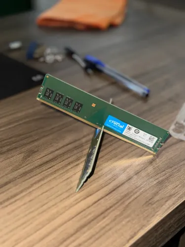 Memória Ram DDR4 (2x 8 GB) 3200 Mhz Crucial - NOVAS