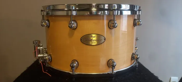 Caixa Pearl Reference One