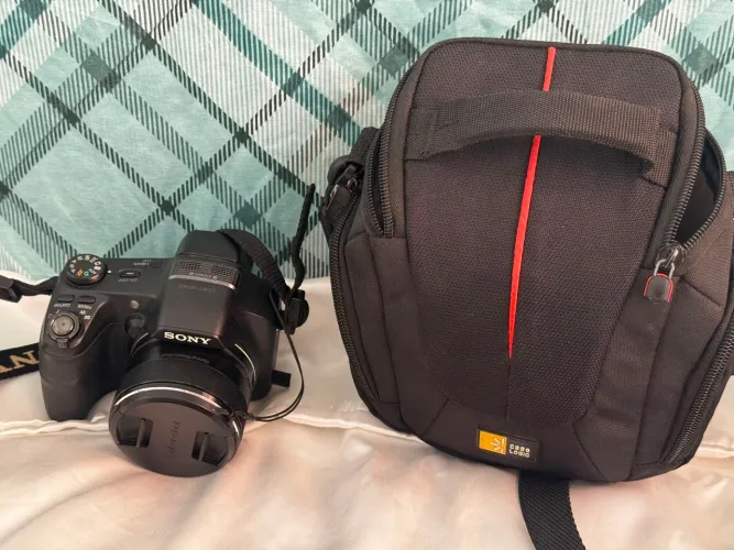 CÂMERA SONY DSLR-A300