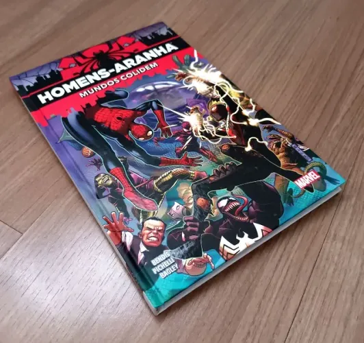 Homens-Aranha Mundos Colidem Homem-Aranha Editora Panini