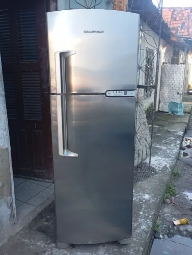 Geladeira Brastemp dúplex cinza, moderna semi nova.(Frost Free)