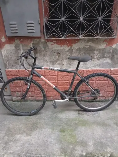 Bicicleta aro 26 em excelente estado