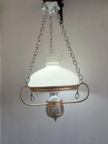 Luminária antiga