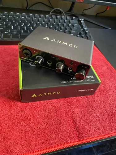 Interface de Áudio Armer Agent One