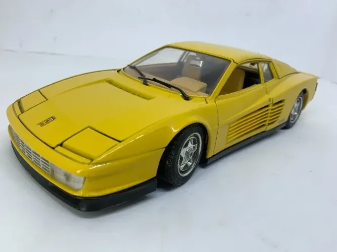 Miniatura Burago 1/18 Ferrari Testarossa 1984 Amarela Linda!