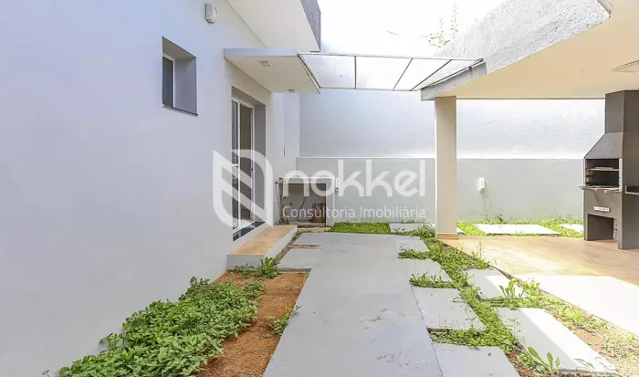 Casa térrea com 280 m², 3 quartos sendo 2 suítes à venda no bairro Cursino.