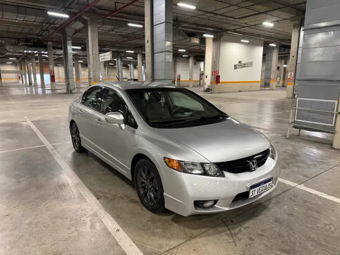 Honda Civic Sed. Lxl/ LXL SE 1.8 Flex 16V Aut. 2011