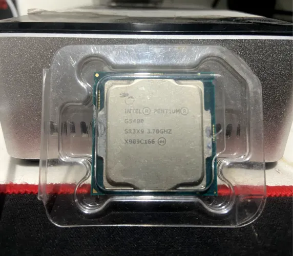 ? Processador Intel Pentium Gold G5400 (LGA 1151) !