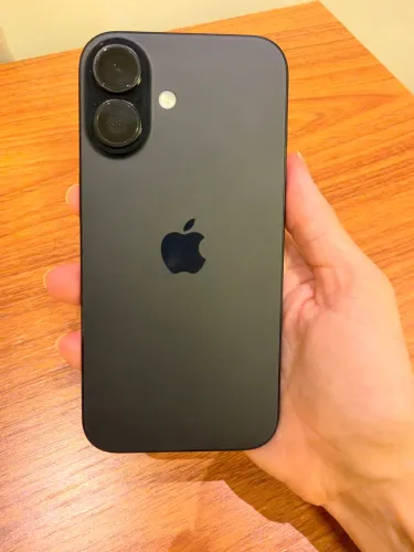 iPhone 16 Preto 128gb - Usado 