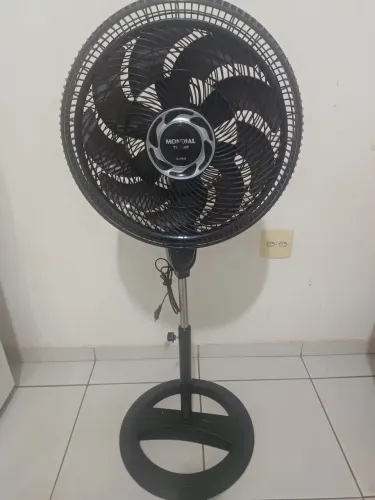 Ventilador Mondial 40cm Coluna Super Turbo 4 meses de uso
