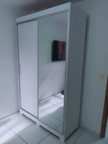2 Guarda roupa 